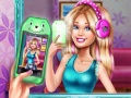                                                                       Ellie Fab Selfie ﻞﯿﮭﮐ