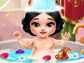                                                                      Snow White Baby Bath ﻞﯿﮭﮐ